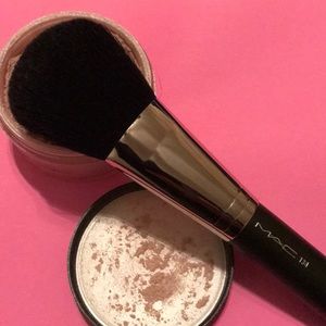 MAC Cosmetic Brush #134